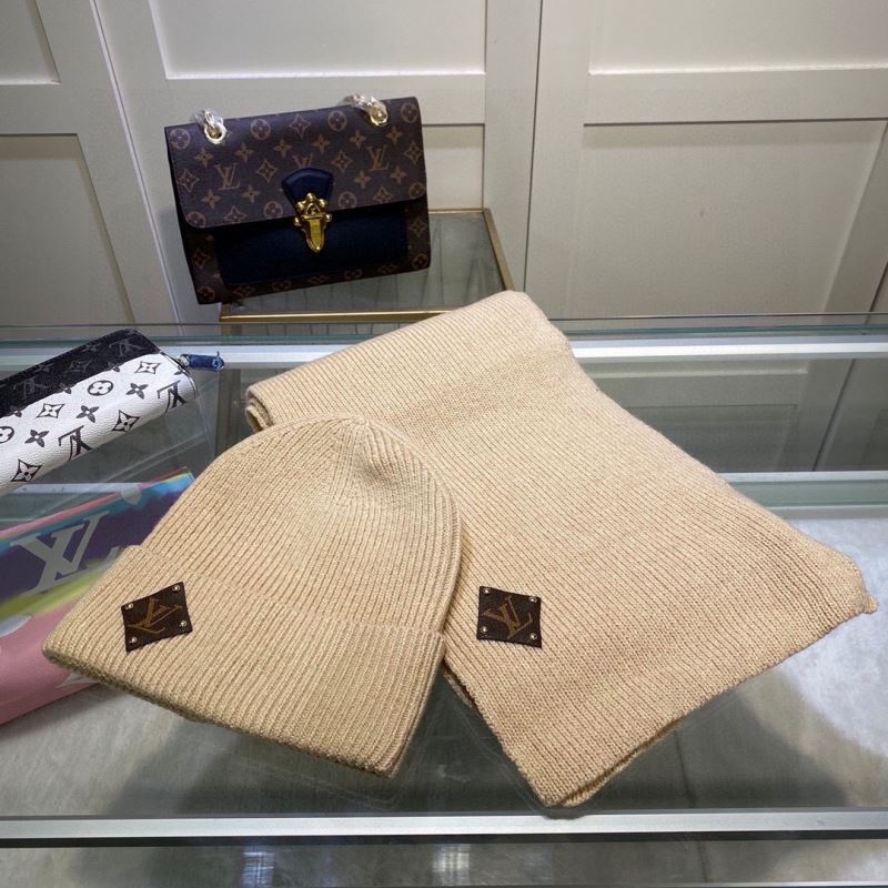 Louis Vuitton Caps Scarfs